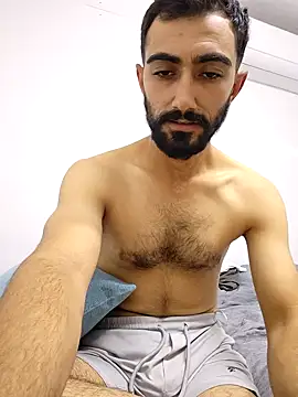 Snapshot of Mehmet2154 chatting on 09/27/25, 03:28 Mehmet2154 online show from 09/27/25, 03:28