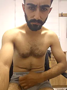 Snapshot of Mehmet2154 chatting on 09/30/25, 05:29 Mehmet2154 online show from 09/30/25, 05:29