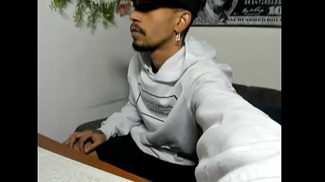 carl jhonson821 online show from 11/03/25, 11:33