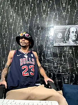 carl jhonson821 online show from 11/21/25, 05:11