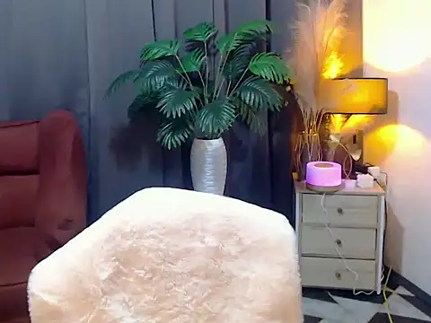 NautyBoyBrazeen 143 online show from 05/18/26, 01:45