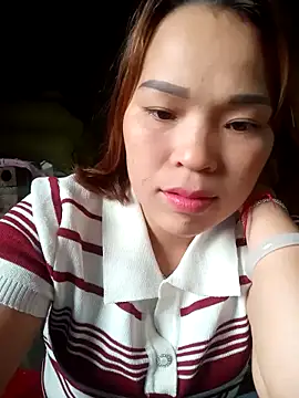 Snapshot of keobong-00 chatting on 10/26/25, 12:05 keobong-00 online show from 10/26/25, 12:05