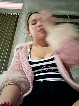 keobong-00 online show from 11/18/25, 01:00