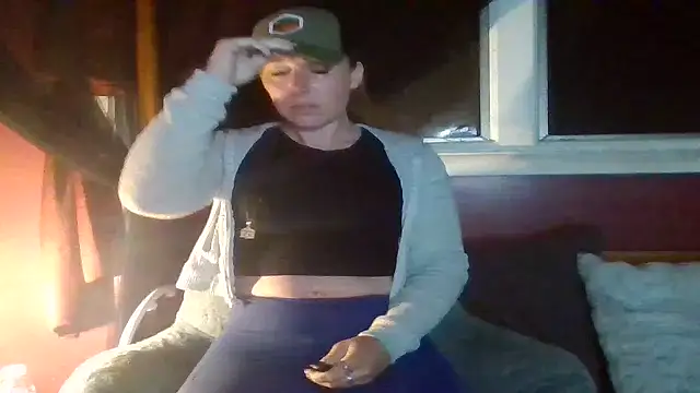 sexylittlered69 online show from 09/20/25, 04:35