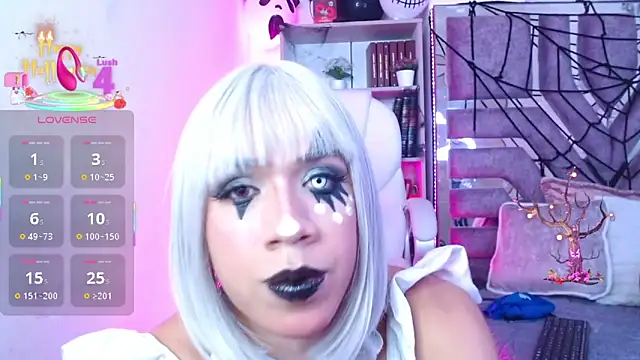 Snapshot of Eva_Walker_ chatting on 10/27/25, 05:22 Eva Walker  online show from 10/27/25, 05:22