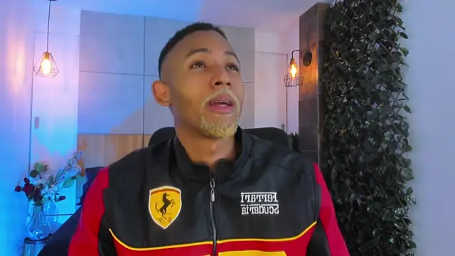 Snapshot of B_Wild chatting on 09/18/25, 03:52 B Wild online show from 09/18/25, 03:52