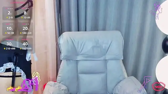 Snapshot of FIona-333 chatting on 09/21/25, 11:01 FIona-333 online show from 09/21/25, 11:01