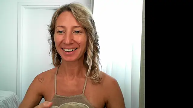 Paevoa online show from 10/17/25, 07:22