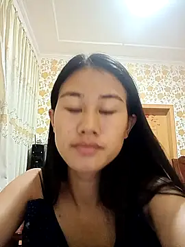 Snapshot of luy-xinh chatting on 09/09/25, 02:16 luy-xinh online show from 09/09/25, 02:16