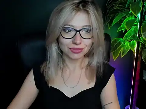 loveHeidi online show from 10/07/25, 04:20