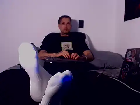 MASTER PIG FARMER online show from 10/25/25, 04:42