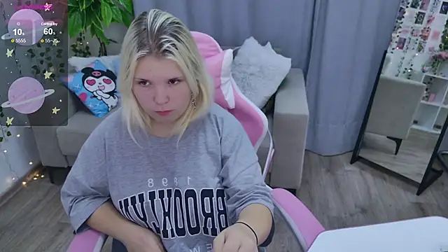 EmillyRogers online show from 09/14/25, 05:17