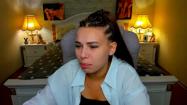 Snapshot of OmniaSher chatting on 09/25/25, 09:13 OmniaSher online show from 09/25/25, 09:13