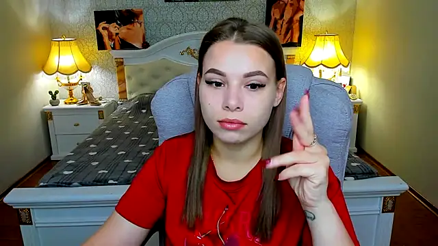 Snapshot of OmniaSher chatting on 10/14/25, 08:37 OmniaSher online show from 10/14/25, 08:37