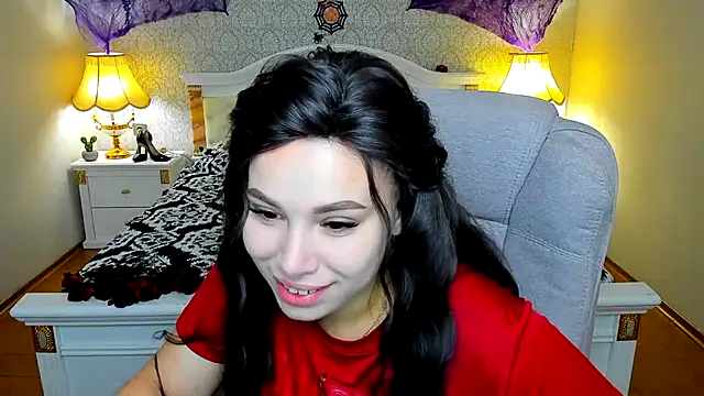 Snapshot of OmniaSher chatting on 10/22/25, 09:31 OmniaSher online show from 10/22/25, 09:31