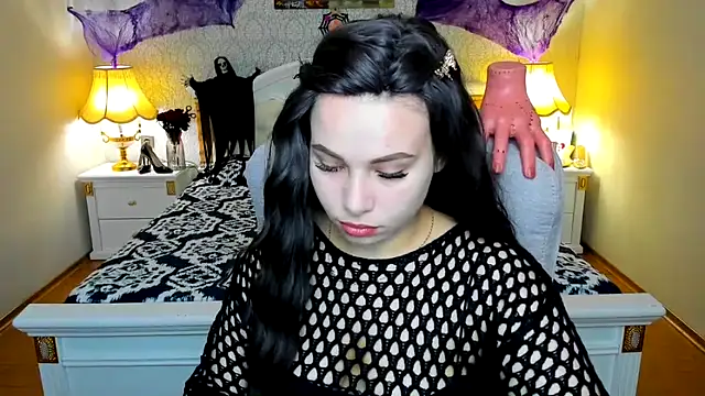 Snapshot of OmniaSher chatting on 11/03/25, 09:54 OmniaSher online show from 11/03/25, 09:54