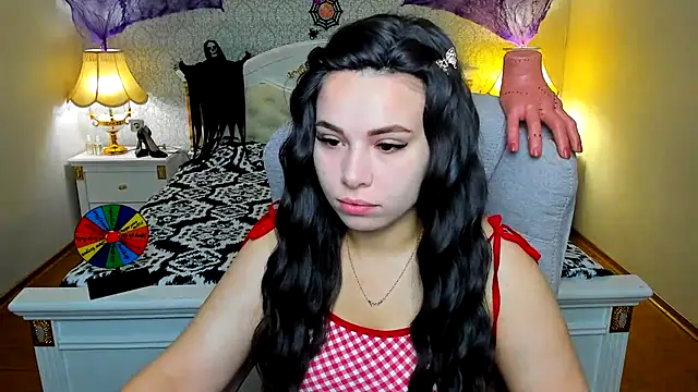 Snapshot of OmniaSher chatting on 11/08/25, 10:48 OmniaSher online show from 11/08/25, 10:48