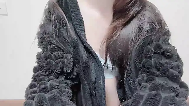 Snapshot of Queen_ww chatting on 11/04/25, 11:53 Queen ww online show from 11/04/25, 11:53