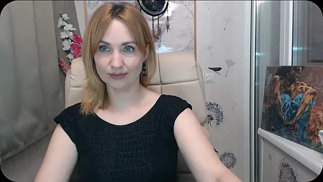 Snapshot of KatrinAlluring chatting on 04/15/26, 04:30 KatrinAlluring online show from 04/15/26, 04:30
