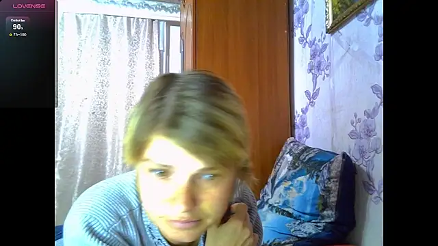 Snapshot of SaraSnow_ chatting on 10/16/25, 07:26 SaraSnow online show from 10/16/25, 07:26