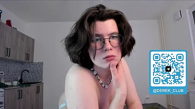 Snapshot of Derek_Shameless chatting on 04/06/26, 07:59 Derek Shameless online show from 04/06/26, 07:59