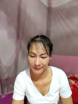 Yumyum kiw online show from 09/10/25, 01:22
