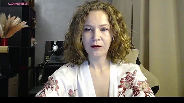 harpermoss online show from 09/15/25, 07:14