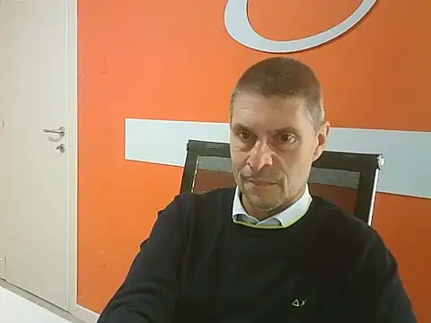 Snapshot of max79ve31 chatting on 10/01/25, 11:49 max79ve31 online show from 10/01/25, 11:49