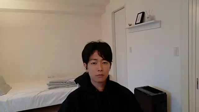 Snapshot of StuddedCatechin chatting on 10/20/25, 07:20 StuddedCatechin online show from 10/20/25, 07:20