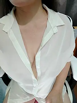 Snapshot of LadyMaiMai chatting on 11/05/25, 08:36 LadyMaiMai online show from 11/05/25, 08:36