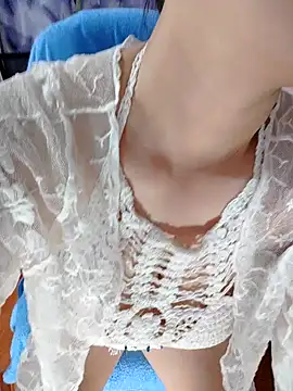 Snapshot of LadyMaiMai chatting on 11/29/25, 07:00 LadyMaiMai online show from 11/29/25, 07:00