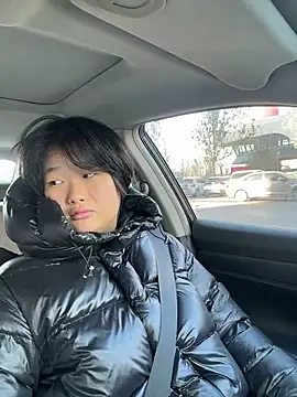 Fengbaby-555 online show from 12/17/25, 05:02