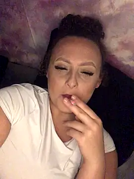 Welsh Maya19X online show from 10/02/25, 09:44