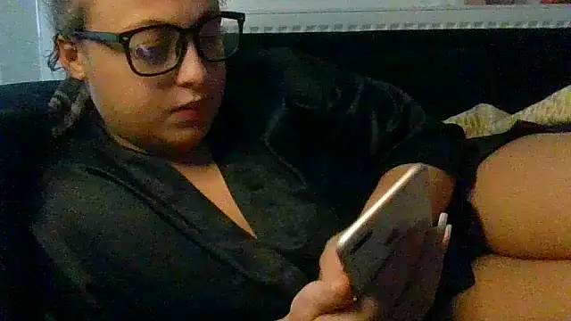 Welsh Maya19X online show from 10/17/25, 12:30