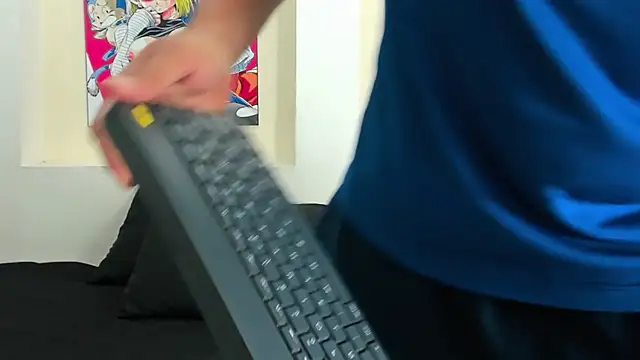 johan miller0 online show from 10/11/25, 11:09