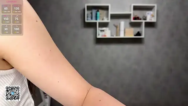 Snapshot of RinaMirinda chatting on 12/14/25, 11:15 RinaMirinda online show from 12/14/25, 11:15