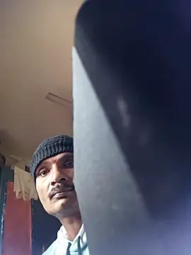 Snapshot of 8133vaibhavh chatting on 10/16/25, 01:28 8133vaibhavh online show from 10/16/25, 01:28