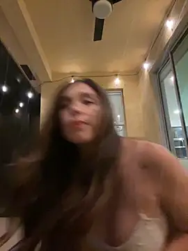 Snapshot of emmablog chatting on 09/21/25, 01:40 emmablog online show from 09/21/25, 01:40