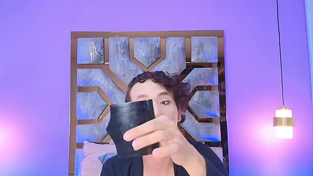 Snapshot of Electra_Gosselin chatting on 09/18/25, 11:56 Electra Gosselin online show from 09/18/25, 11:56