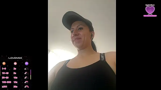 Snapshot of Biancamirage3 chatting on 09/30/25, 04:12 Biancamirage3 online show from 09/30/25, 04:12