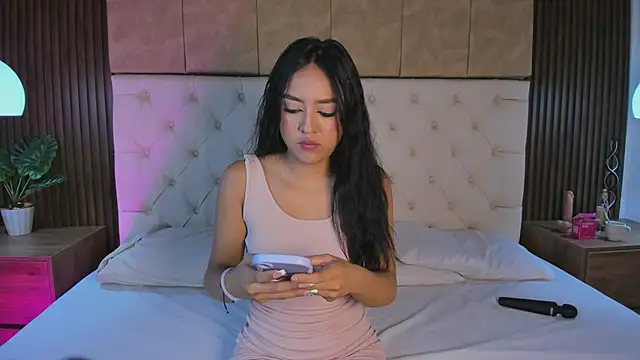 Dafne Hillss online show from 10/04/25, 12:36