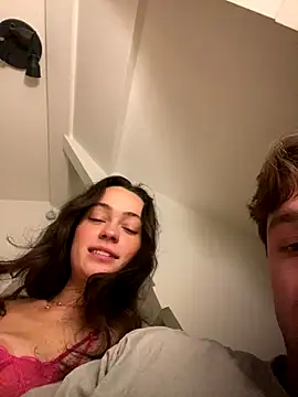 friendswhofuck online show from 11/08/25, 04:40