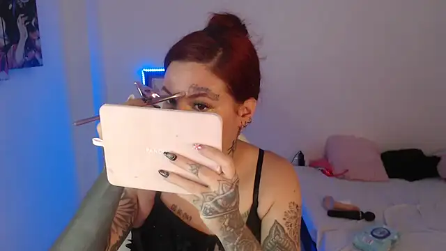 Snapshot of Maddy_Vicius19 chatting on 10/15/25, 08:31 Maddy Vicius19 online show from 10/15/25, 08:31