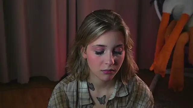 LoveSeekins online show from 06/13/26, 07:23