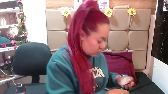 Snapshot of MIA__SPENCER chatting on 10/01/25, 06:14 MIA  SPENCER online show from 10/01/25, 06:14