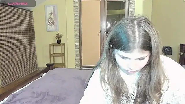 Lilly Jess online show from 10/17/25, 06:54