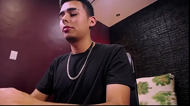 Matthewlodge online show from 09/13/25, 01:44