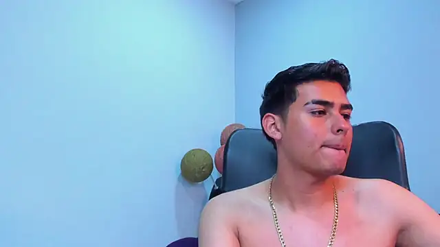 Matthewlodge online show from 11/17/25, 04:24