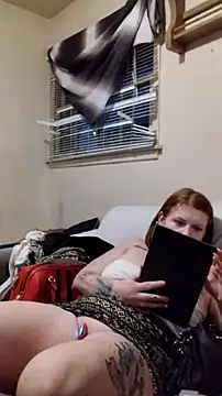 Snapshot of nakedgarbageperson chatting on 07/20/26, 03:32 nakedgarbageperson online show from 07/20/26, 03:32