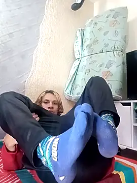 Snapshot of kittymutant99 chatting on 12/02/25, 05:30 kittymutant99 online show from 12/02/25, 05:30